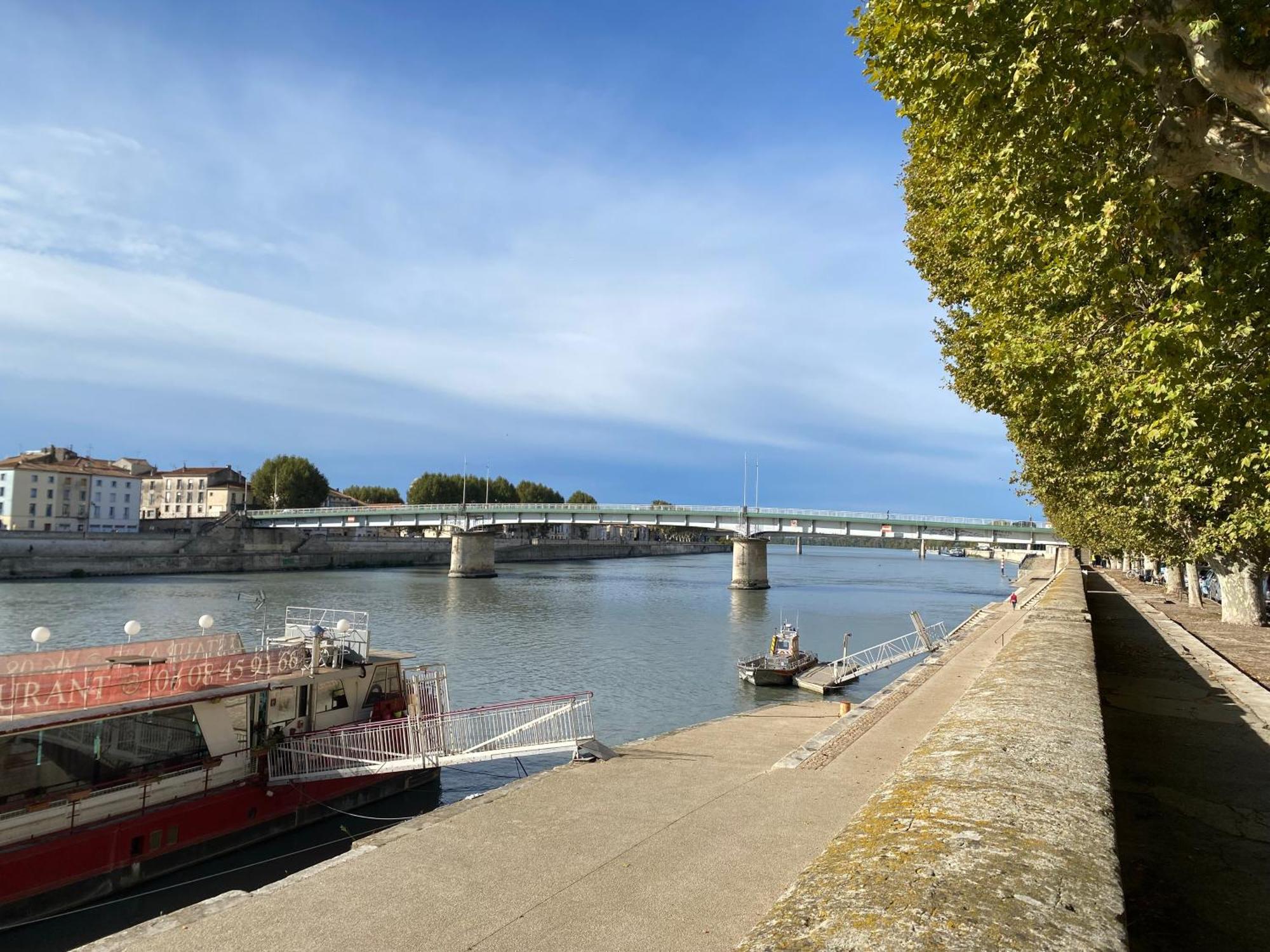 Maison Des Quais อาร์ลส์ ภายนอก รูปภาพ